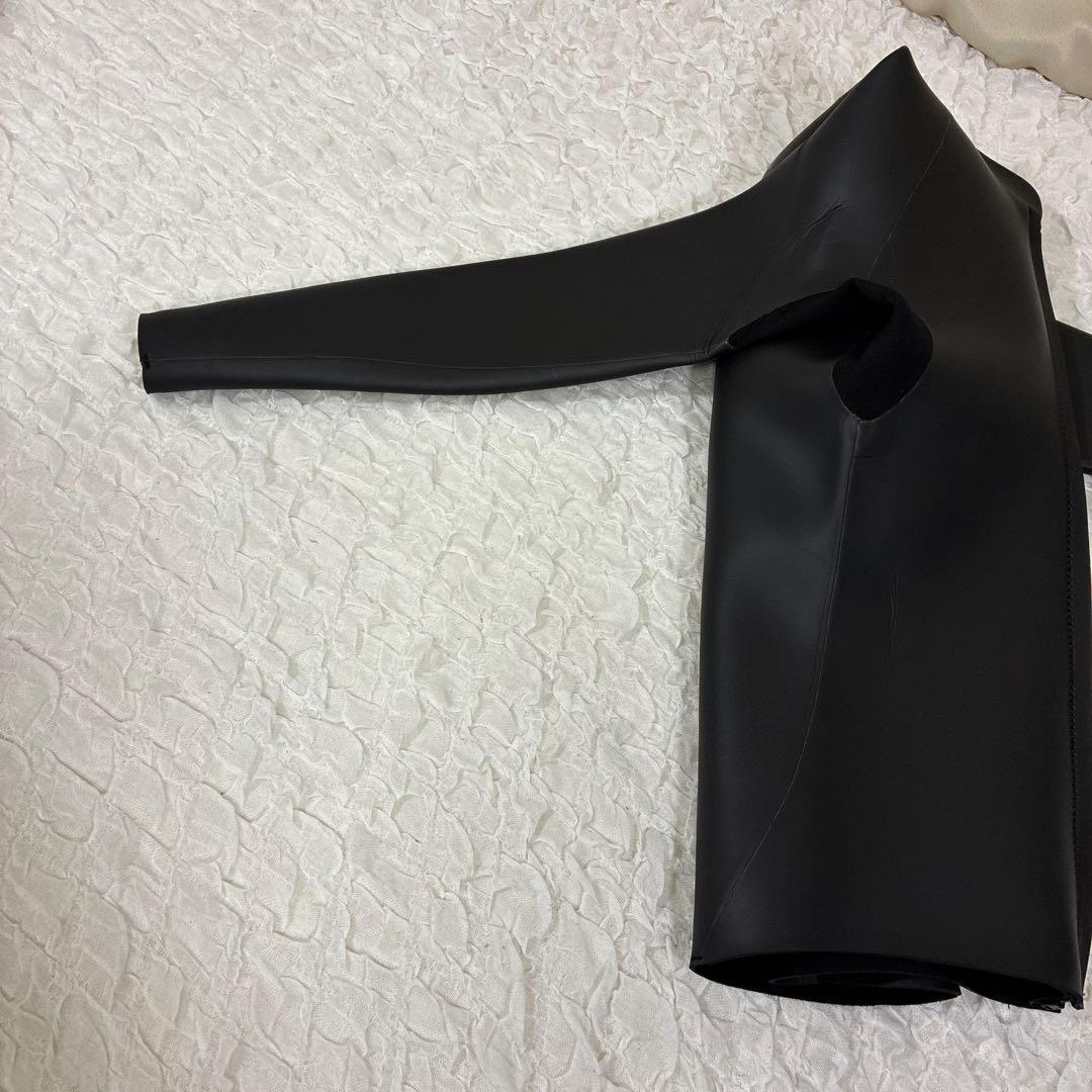 美品》FELLOW　３㎜タッパー　ML　スキン ラバー　ウエット サーフィン