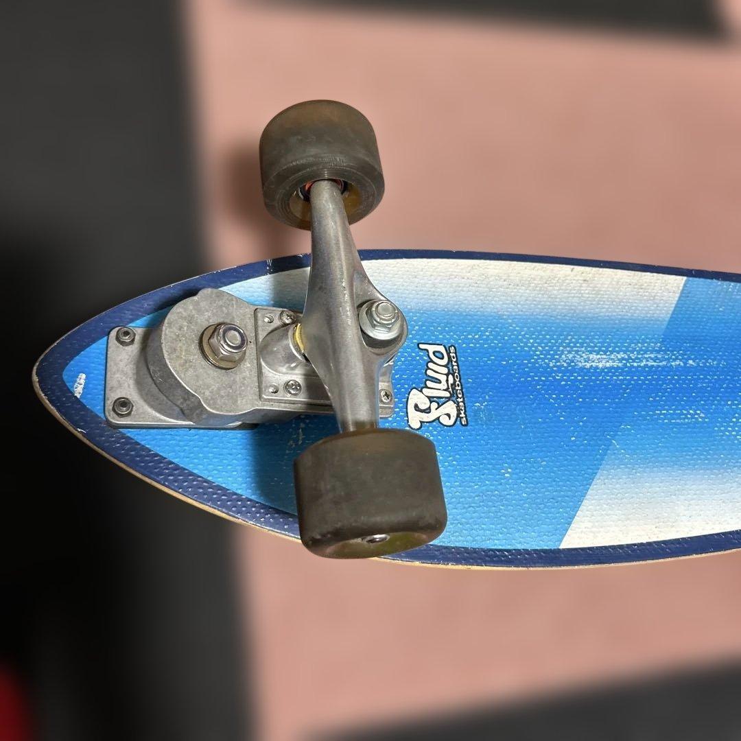 Fluid skateboards スラローム　サーフィントレーニング