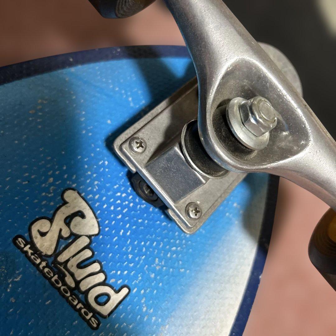 Fluid skateboards スラローム　サーフィントレーニング
