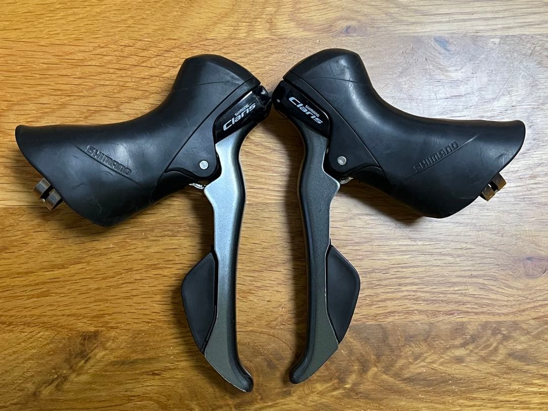Shimano Claris R2000 2X8シフター・レバー 2個セット