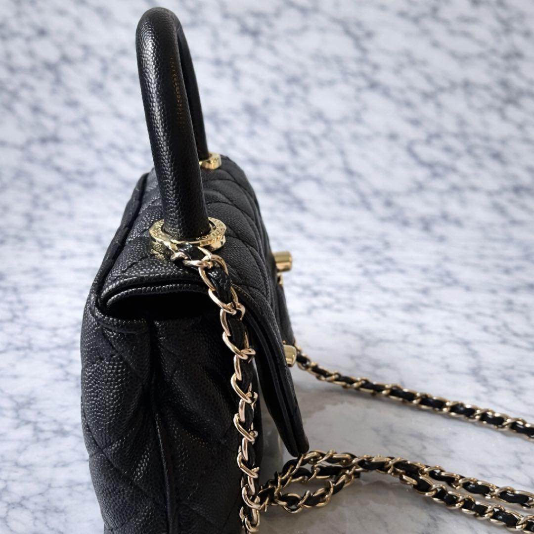 CHANELノベルティショルダーバッグ　ゴールド金具