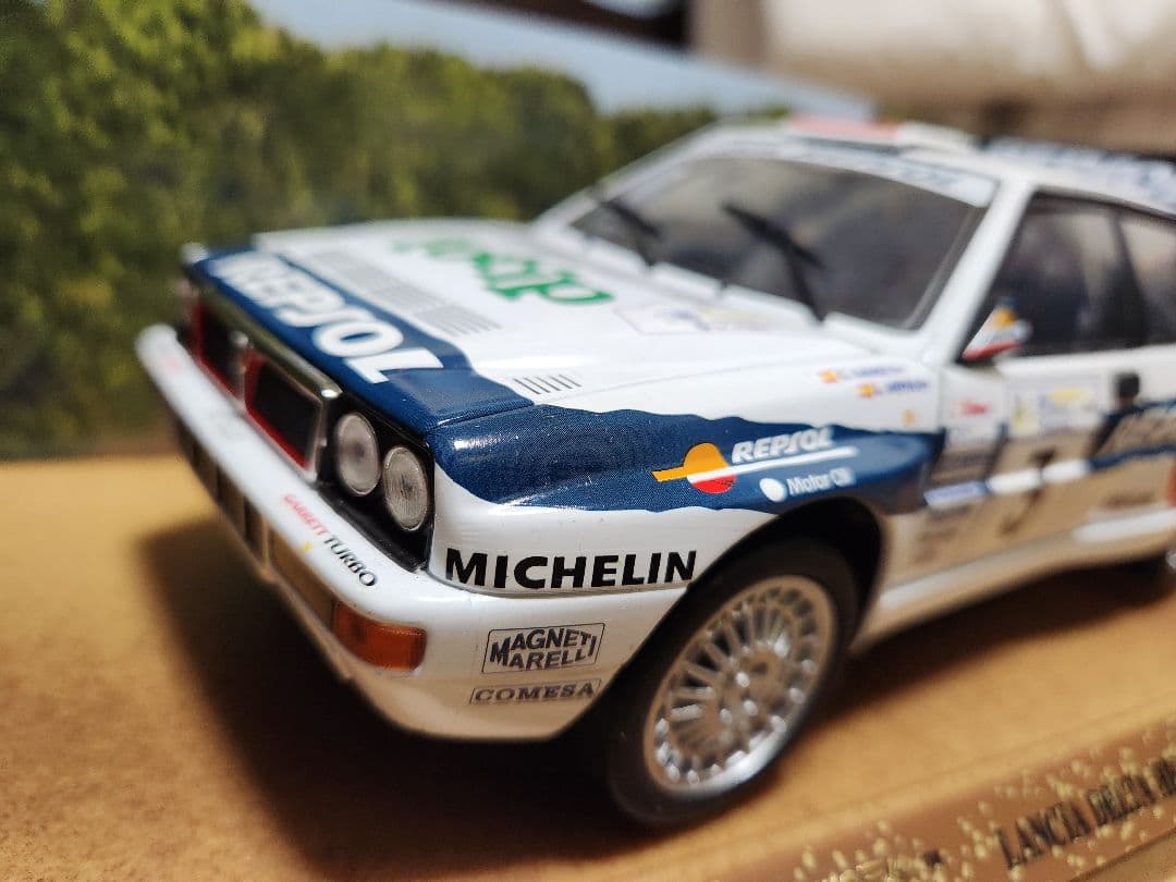 ミニカー 1/18 Ricko Lancia Delta Integrale