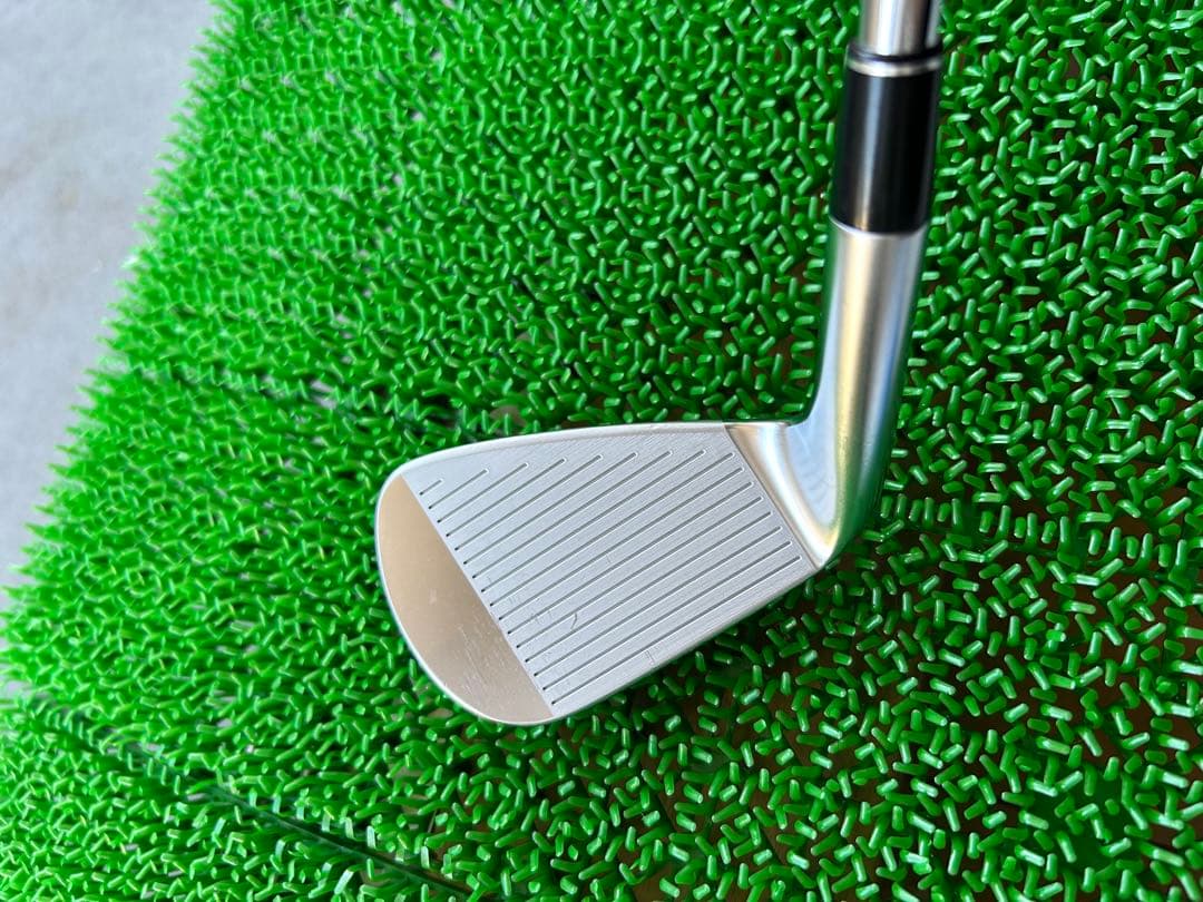 美品即発送zxi7 アイアン 6本 メーカーカスタム 5番〜P ロゴカラー無し