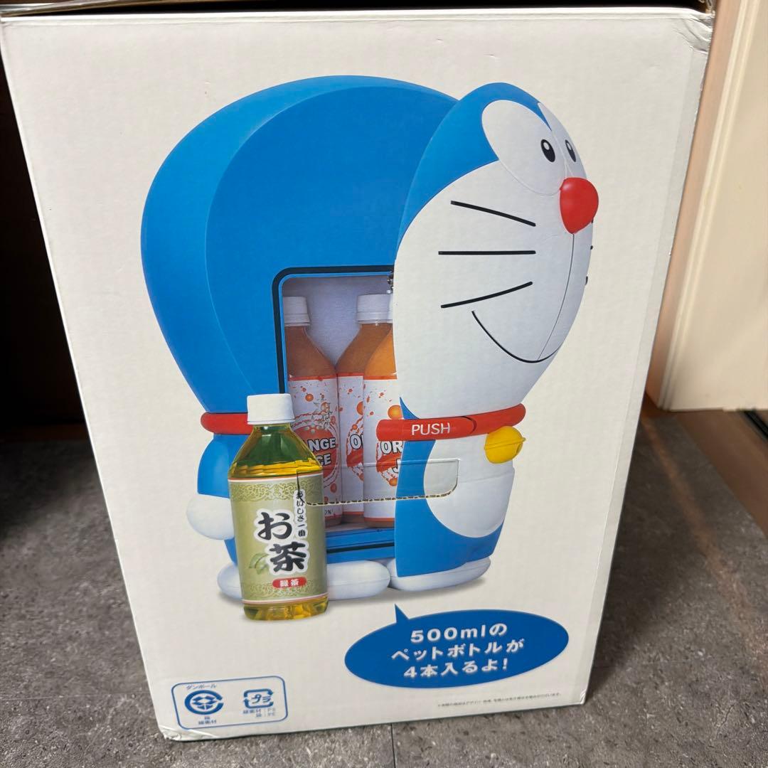 新品　未使用品　ドラえもん冷温庫 ART-0444 500ml