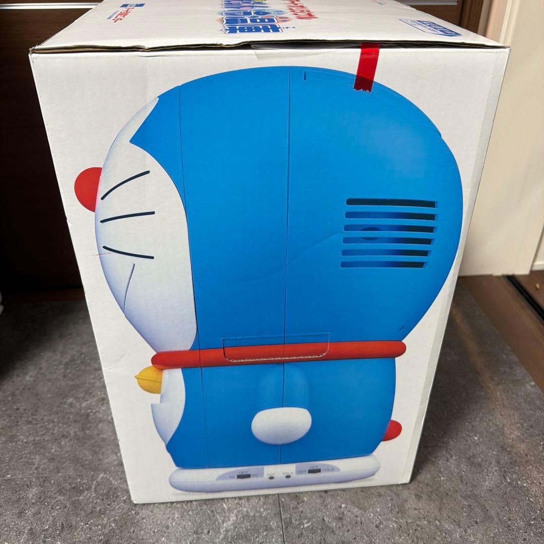 新品　未使用品　ドラえもん冷温庫 ART-0444 500ml