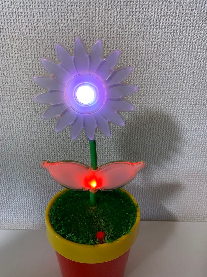 新品未使用品 マネしておしゃべり 光る ダンシングフラワー