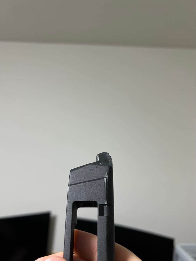 CARBON8 CO2ガスブローバック STRIKER-9