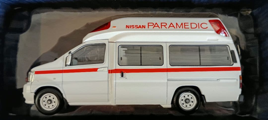 ミニカー TOMICA LIMITED VINTAGE NEO LV-N43 01a