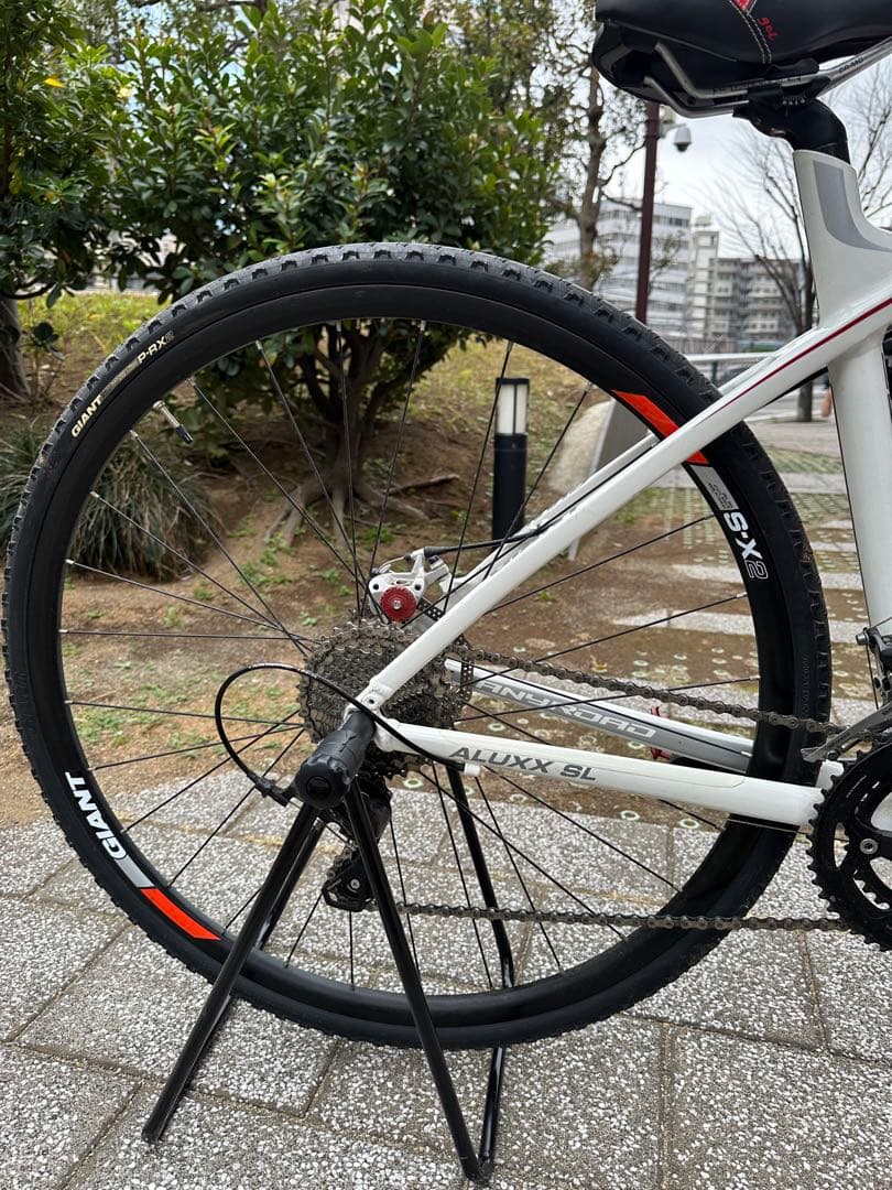 Giant Anyroad 2 2015モデル　シクロクロス　グラベルロード