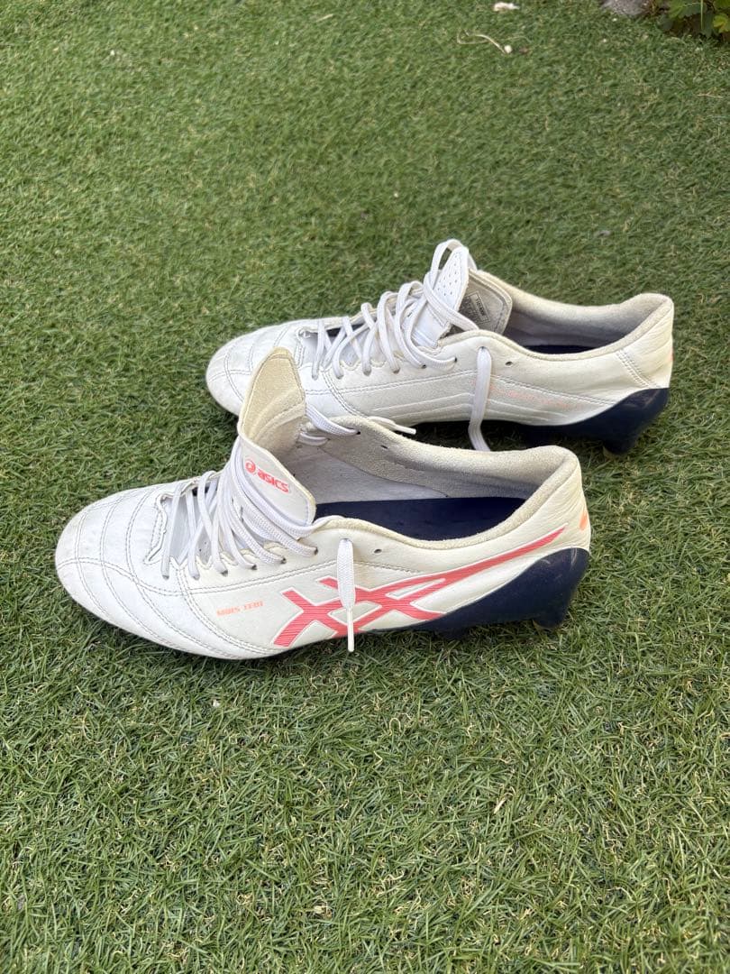 asics サッカースパイク　DSLIGT X-FLY