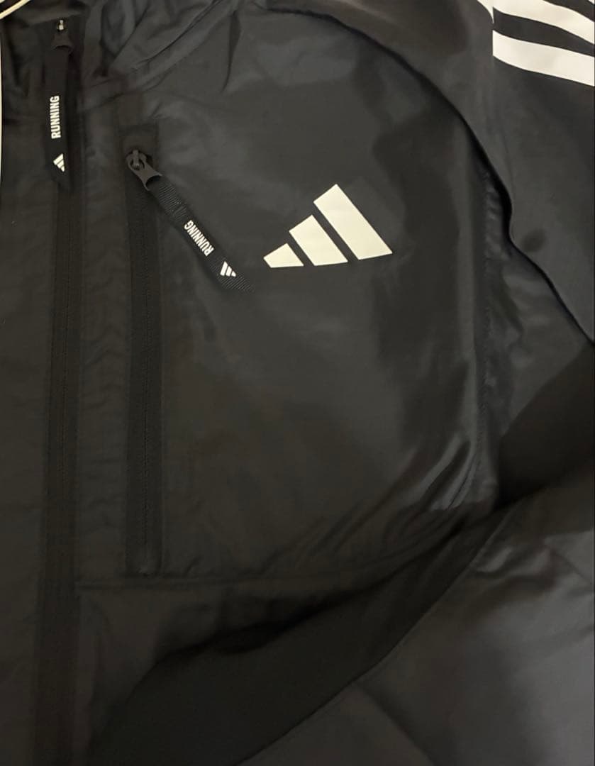 ランニング ジャケットオウン ザ ラン 3ストライプス ジャケット KVL19
