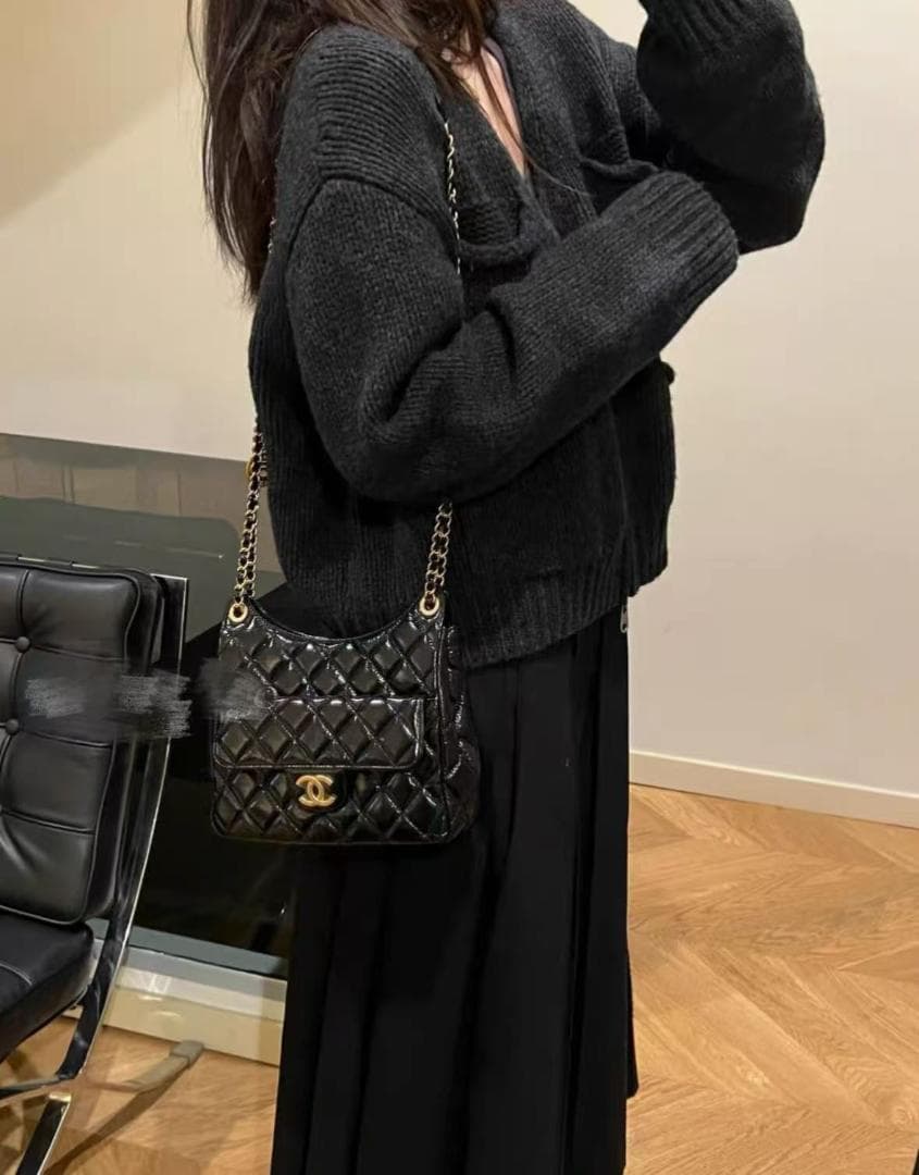 新品未使用23C✨美品✨ブラック ショルダーバッグ キルティング