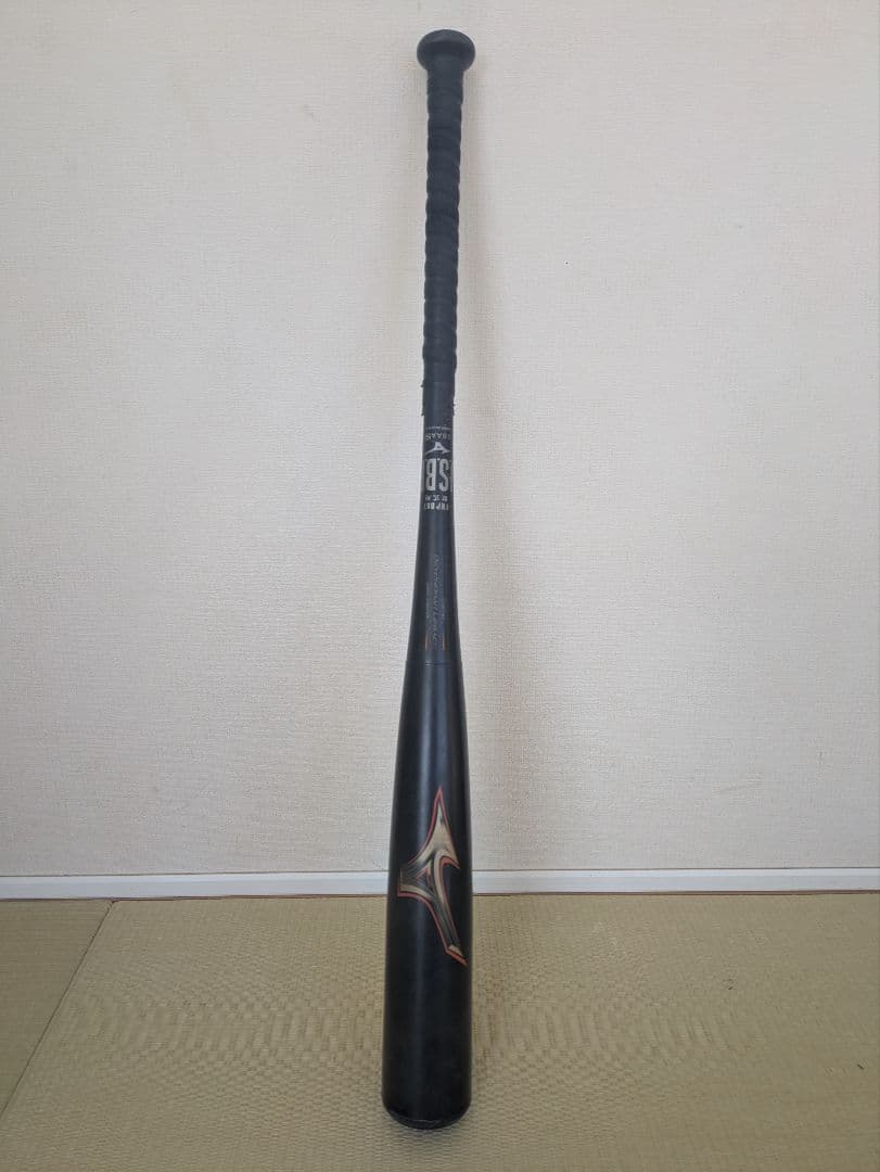 BEYOND MAX LEGACY 軟式バット 83cm ミドルバランス