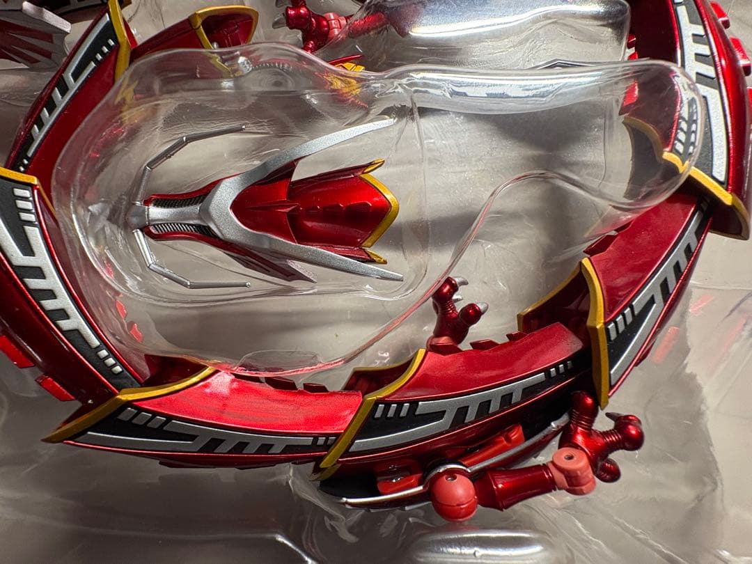 S.H.Figuarts 仮面ライダー龍騎＆ドラグレッダーセット