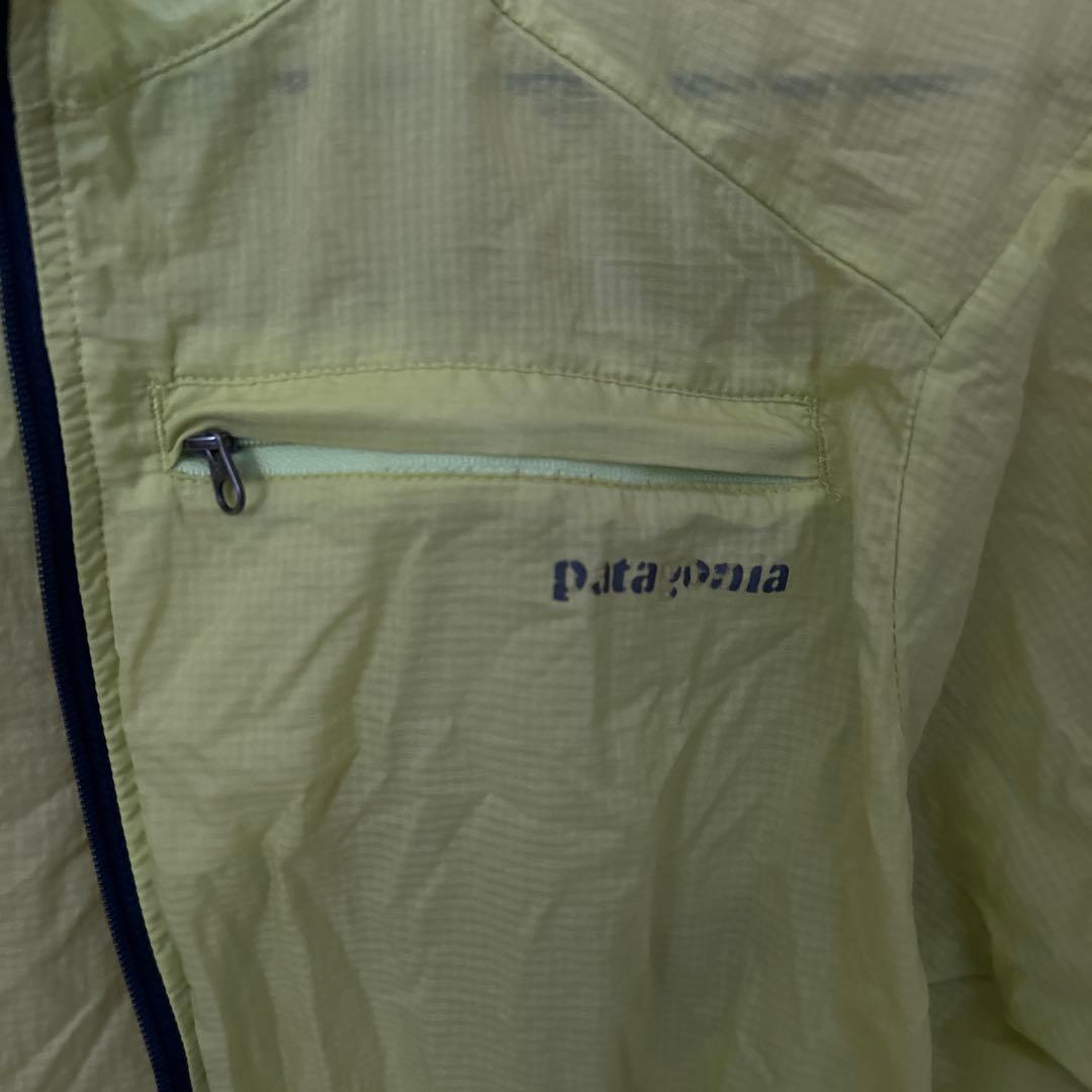 patagonia フーディニ　イエロー ウィンドブレーカー