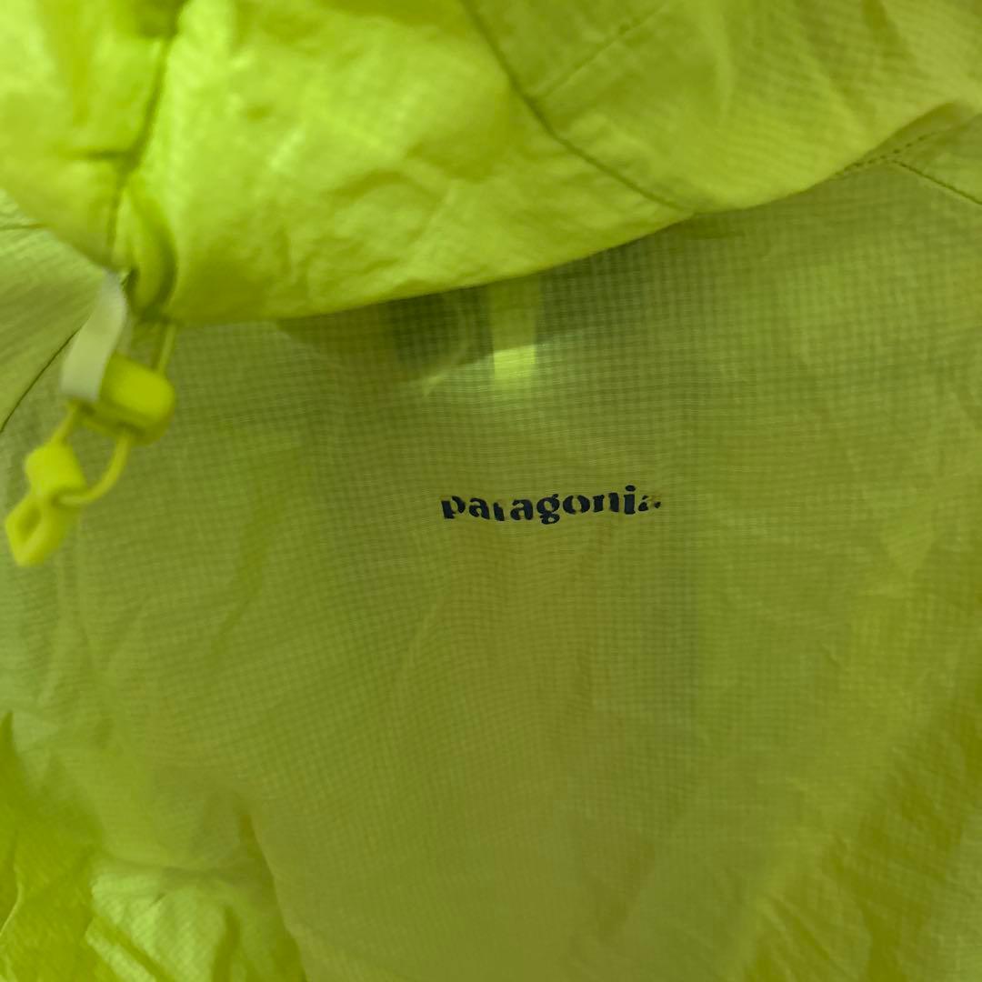 patagonia フーディニ　イエロー ウィンドブレーカー