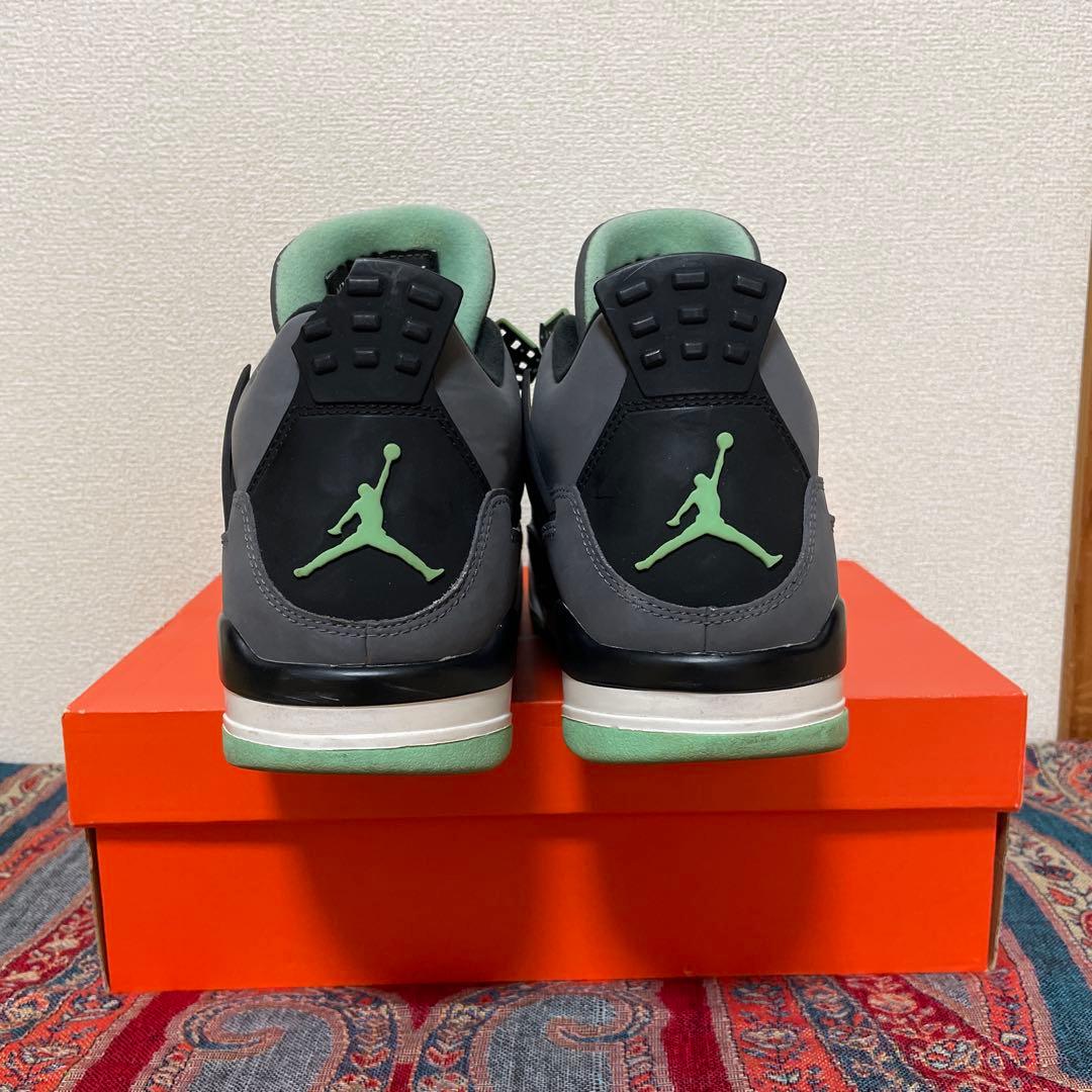 AIR JORDAN 4 RETRO エアジョーダン レトロ グレー　スニーカー