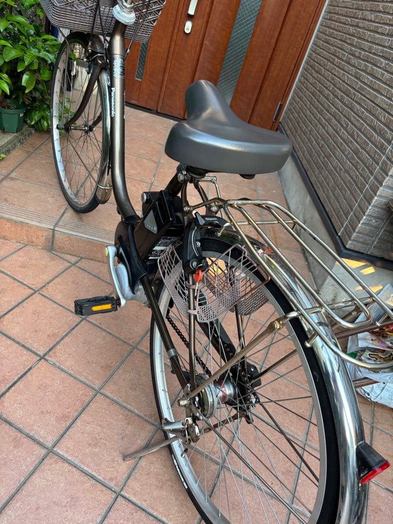 電動アシスト自転車 黒 前カゴ付き