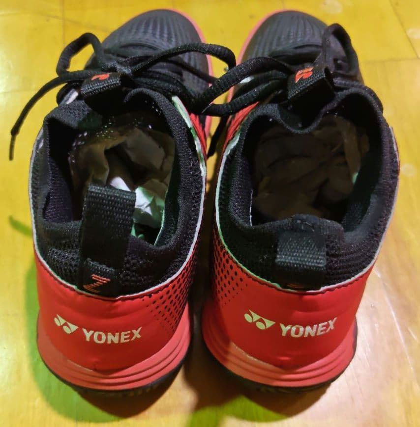 YONEX バドミントンシューズ SHB-03Z ブラック/レッド　23.5