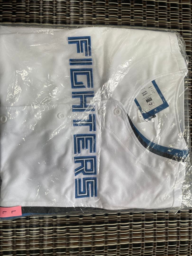 FIGHTERS ユニフォーム Lサイズ 新品