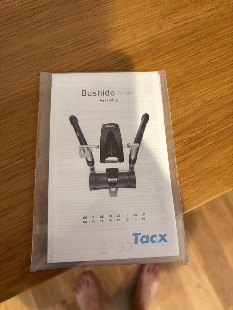 く*ん様 Tacx Bushido smart ワイヤレストレーニングローラー