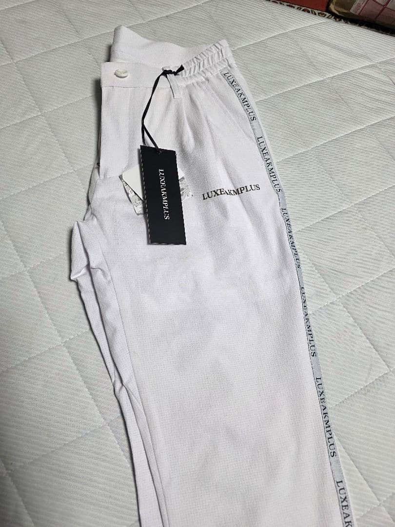 新品タグ付きLUXEAKM PLUS セットアップ