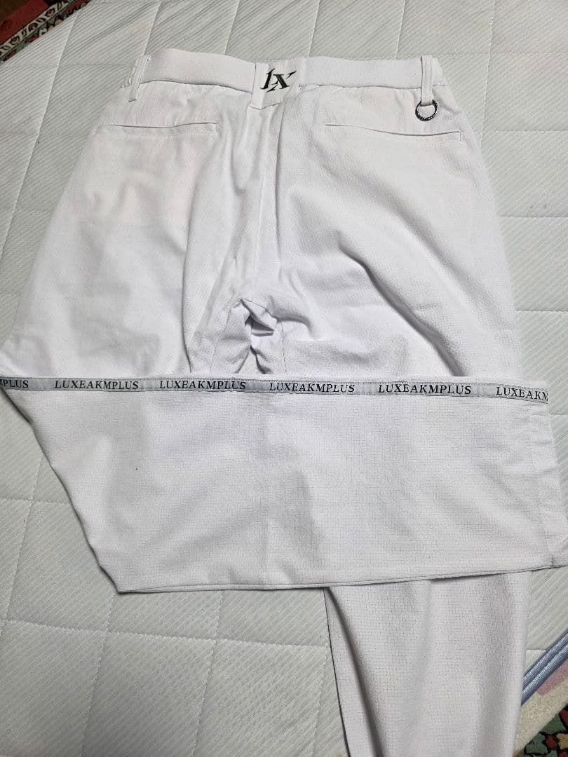 新品タグ付きLUXEAKM PLUS セットアップ