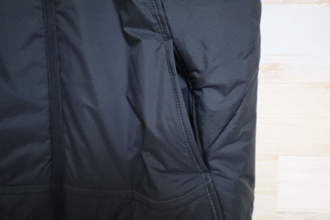 新品 Mサイズ ナイキ プリマロフト　トレイル ランニングベスト　NIKE