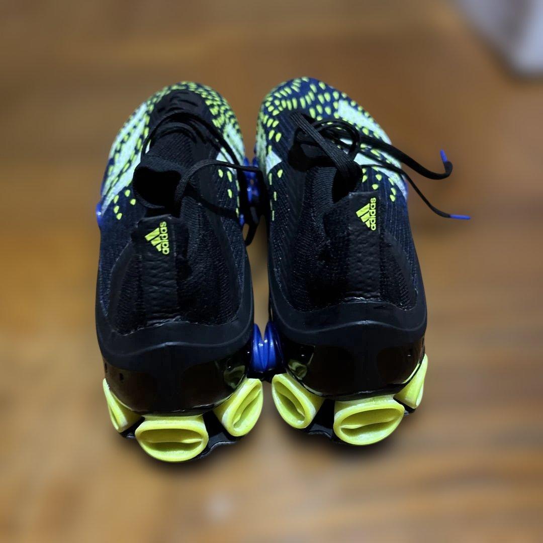 adidas プレミアム サッカーシューズ