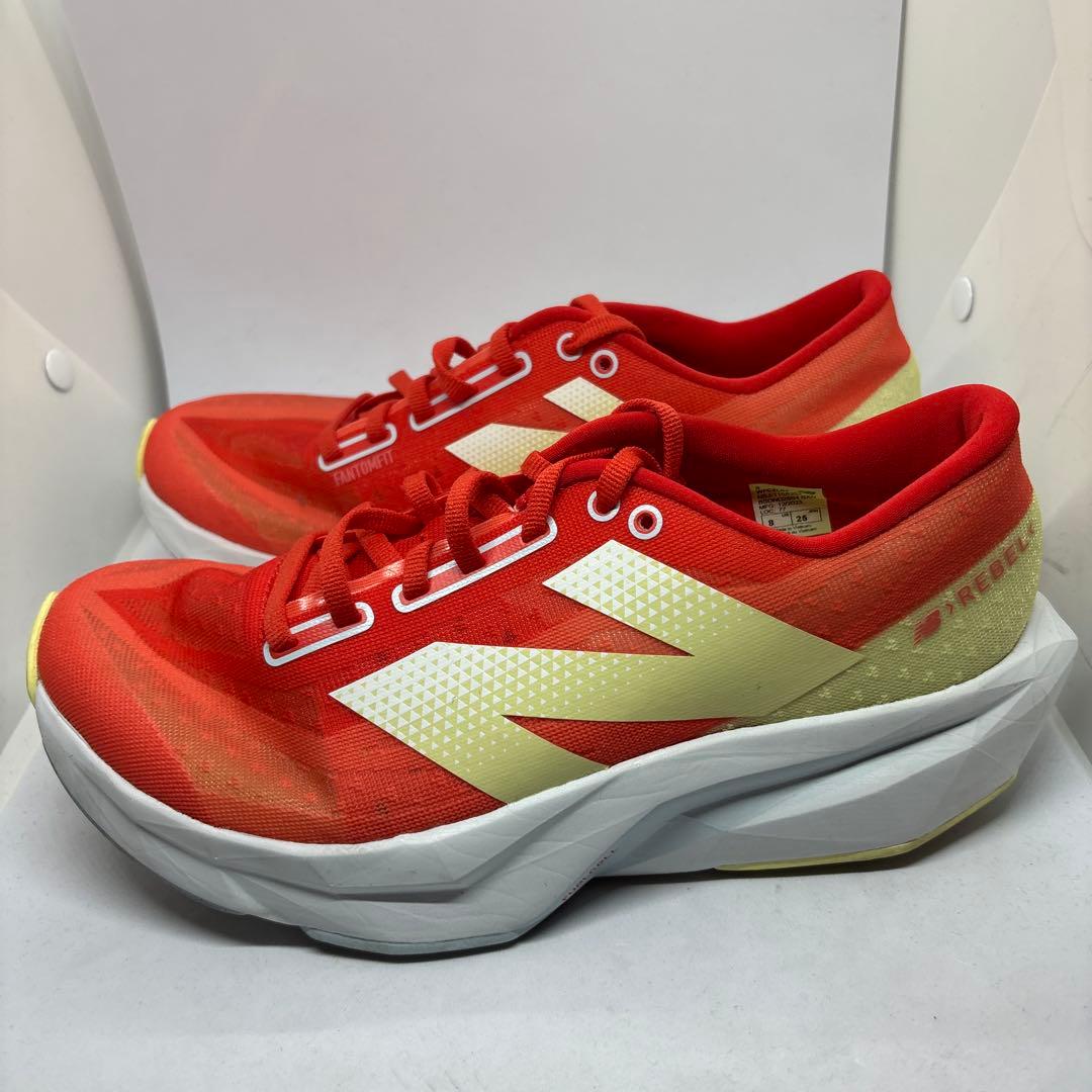 ニューバランス FuelCell 25.0cm 良品