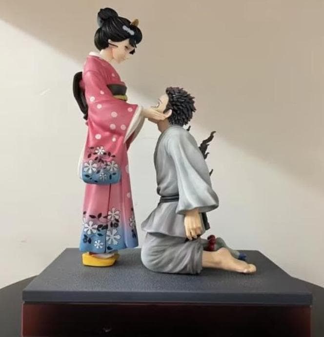 鬼滅の刃　猗窩座（狛治）と恋雪　フィギュア　塗装完成品