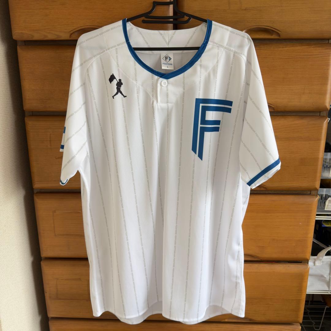 【美品】北海道日本ハムファイターズ プラクティスユニフォーム 伊藤大海