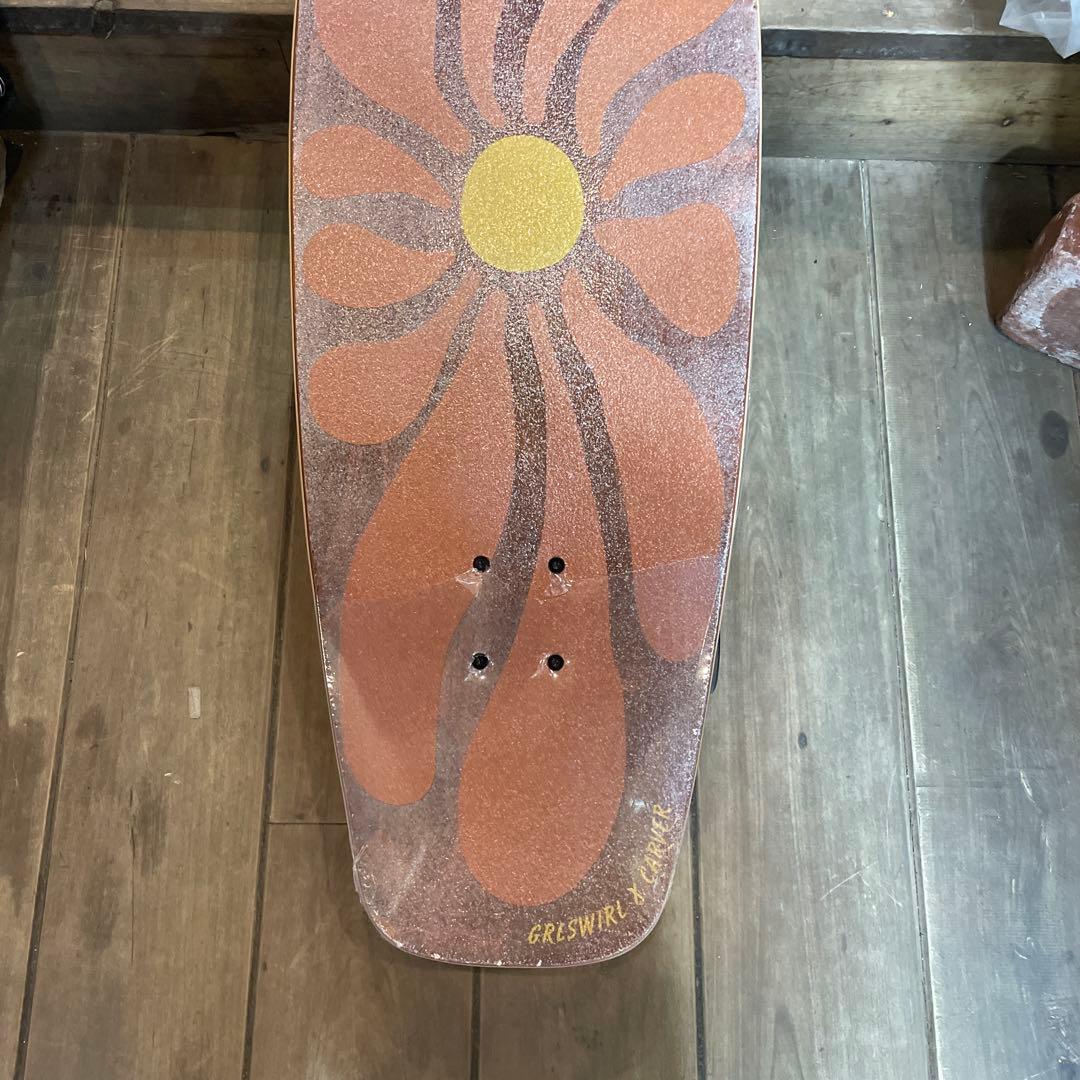 Carver GRLSWIRL 31インチ サーフスケート CX4