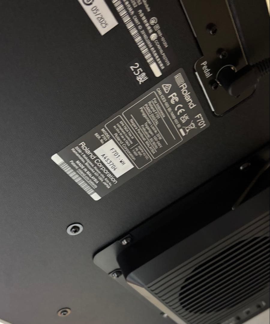 《純正》Roland F701 WH ホワイト電子ピアノ