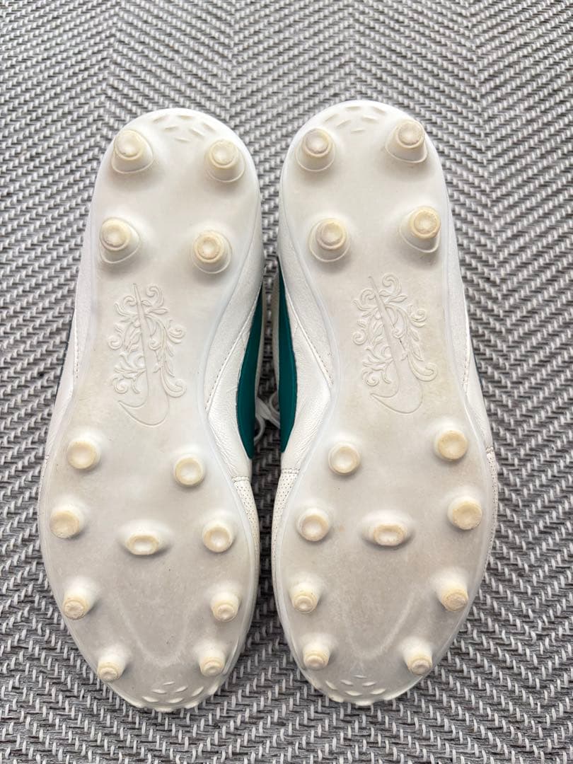 Nike サッカースパイク　Premier 3