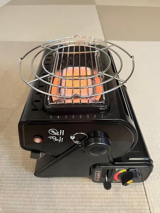 ポータブルガスヒーター　カセットガス　ヒーター　ストーブ