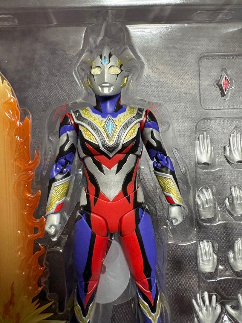 フィギュアーツ　ウルトラマントリガー　トリガートゥルース
