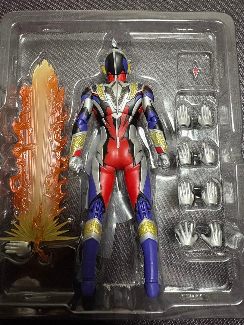 フィギュアーツ　ウルトラマントリガー　トリガートゥルース
