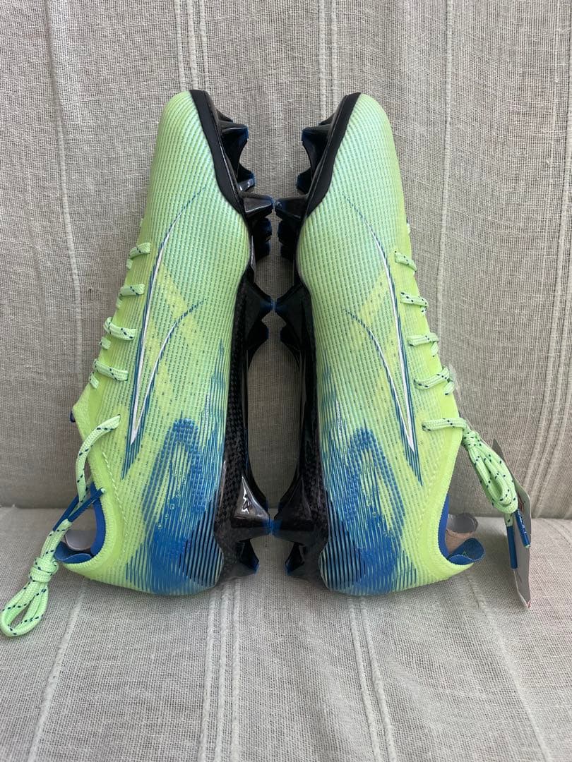 PUMA ウルトラ 5 カーボン FG WNS 36300円　22.５cm
