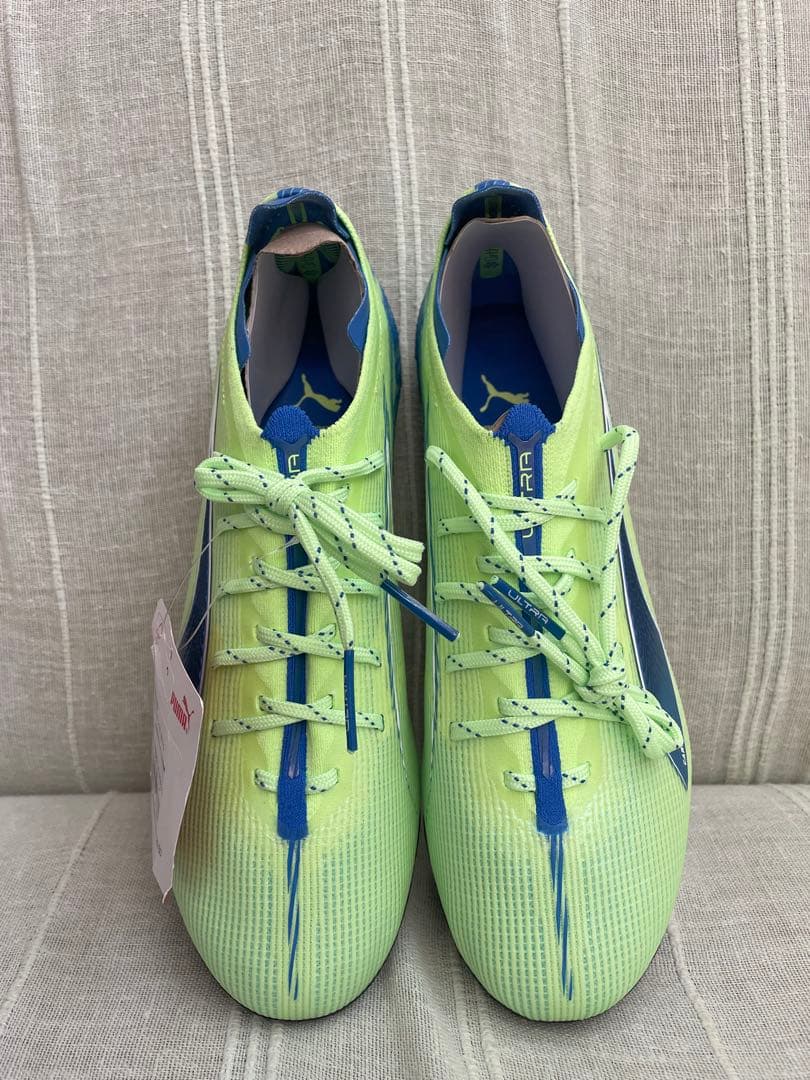PUMA ウルトラ 5 カーボン FG WNS 36300円　22.５cm