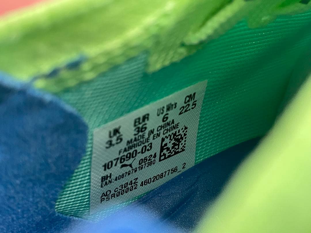 PUMA ウルトラ 5 カーボン FG WNS 36300円　22.５cm