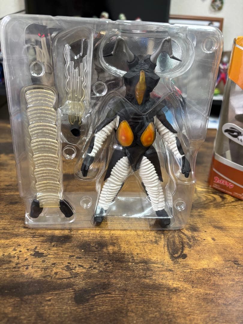 フィギュアーツ ゼットン