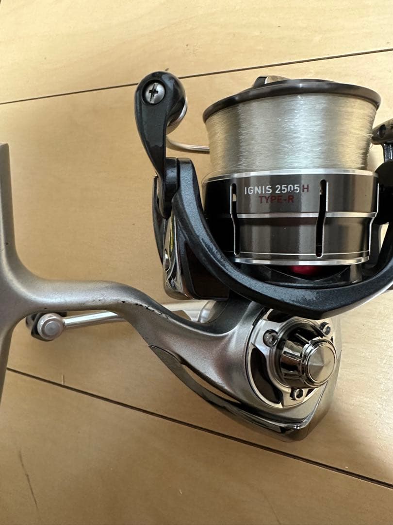 ダイワ　イグニスタイプR 2505H スピニングリール