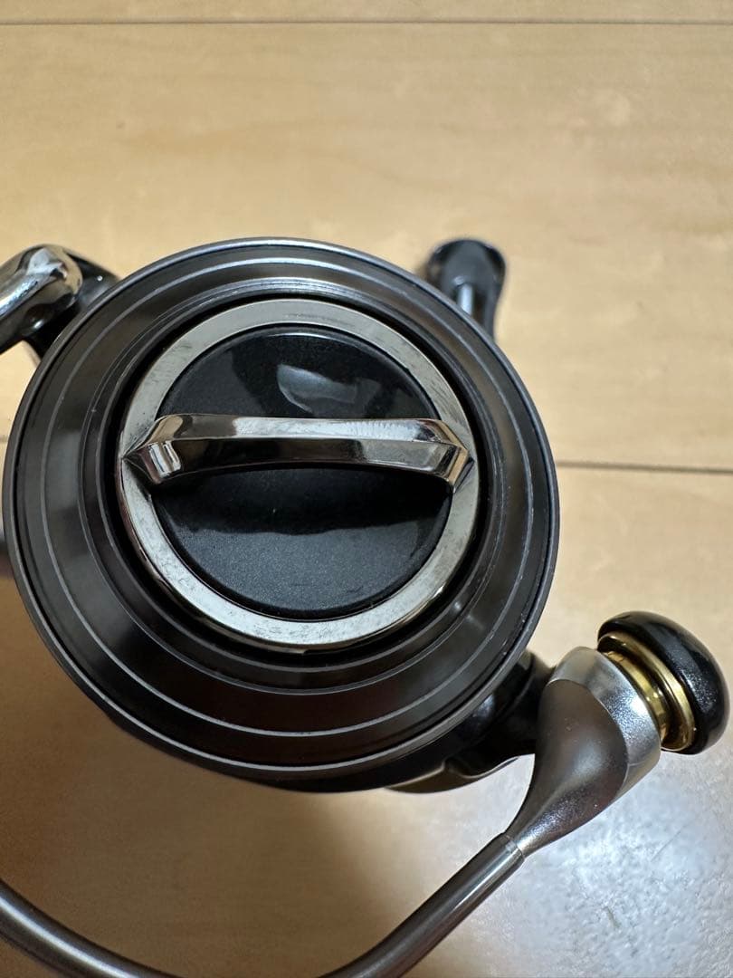 ダイワ　イグニスタイプR 2505H スピニングリール
