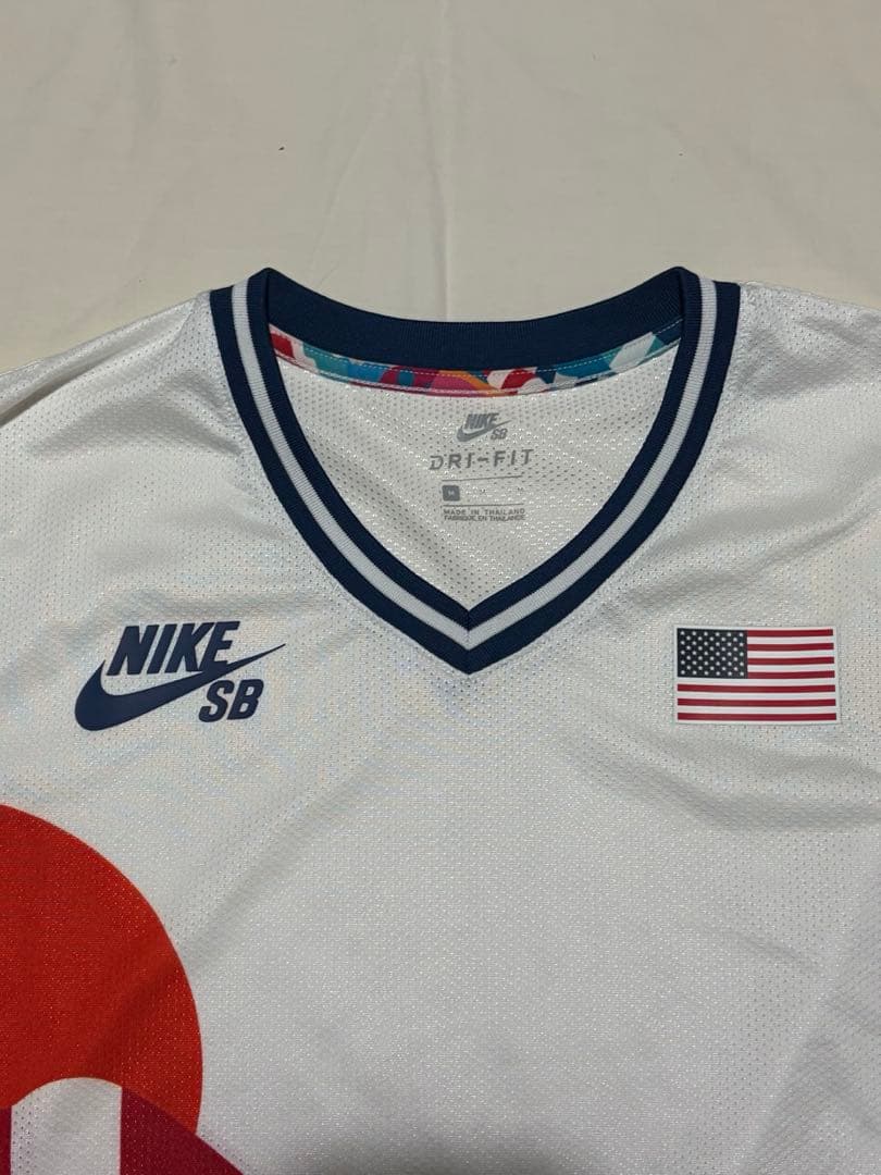 スケートボード NIKE SB USA VNECK JERSEY QS