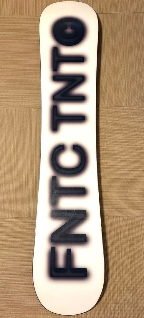FNTC TNT-C 147cm スノーボード