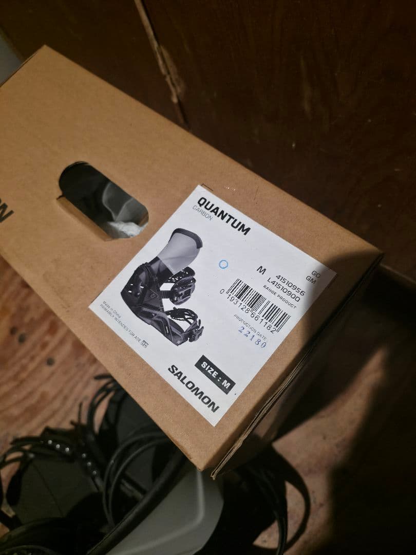 SALOMON QUANTUM CARBON Mサイズ