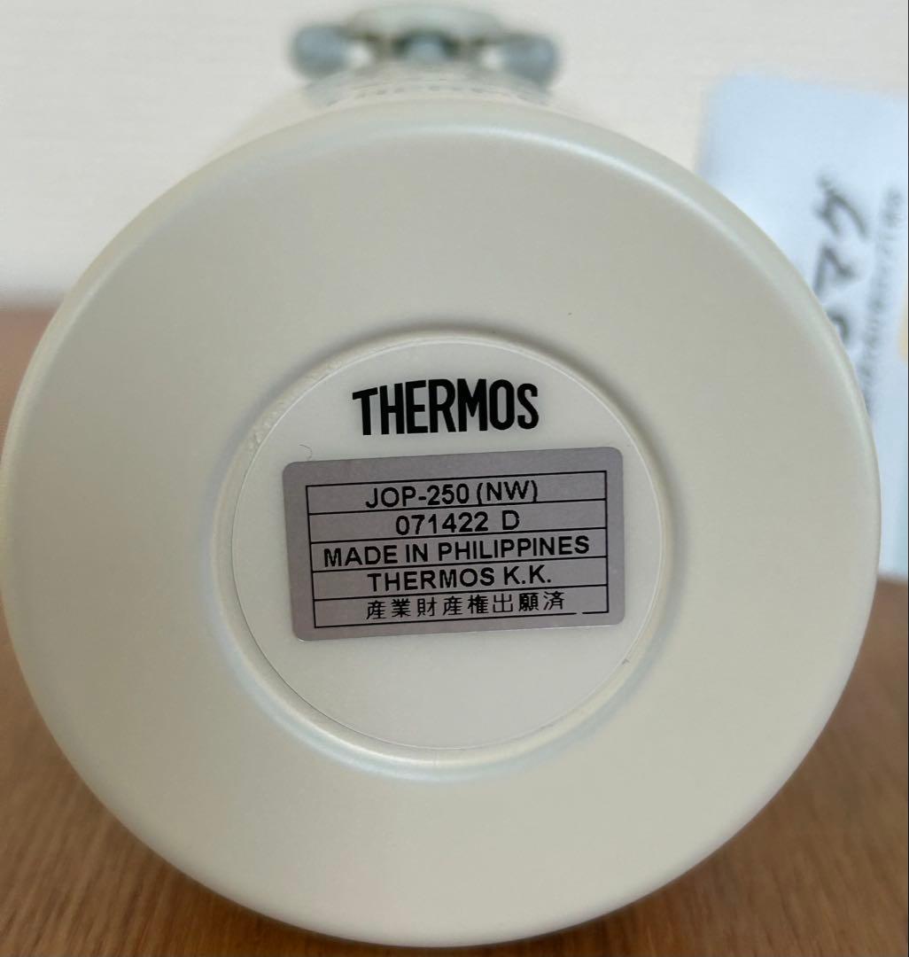 新品　THERMOS スヌーピー 水筒 0.25L