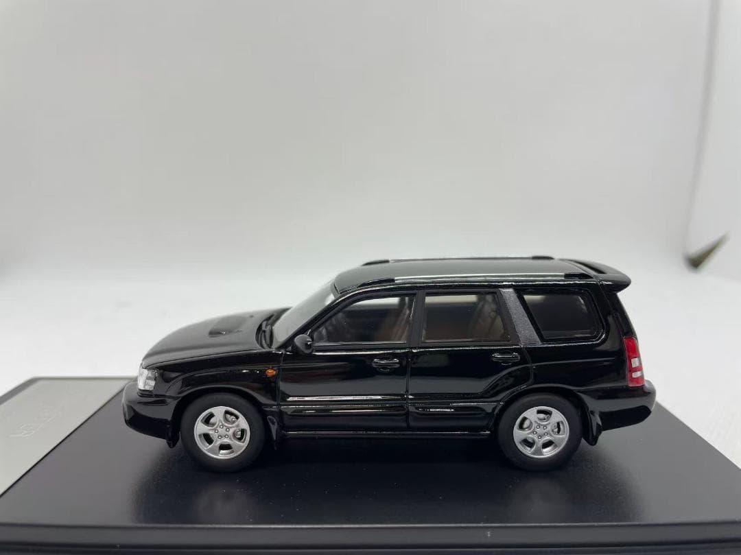 402-687 Hi-Story 1/43 スバル フォレスター XT 2002