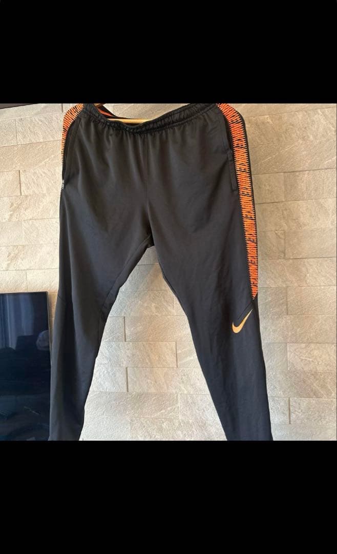 【入手困難】NIKE ドリルトップ上下 黒✖️オレンジ